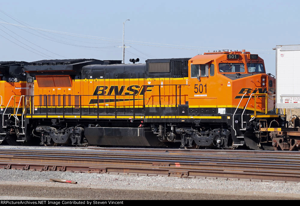 BNSF B40-8W #501